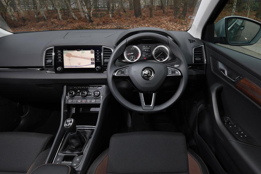 Торпедо Skoda Karoq 4x4 Scout 2018 года  (UK) (фото 2 из 18)